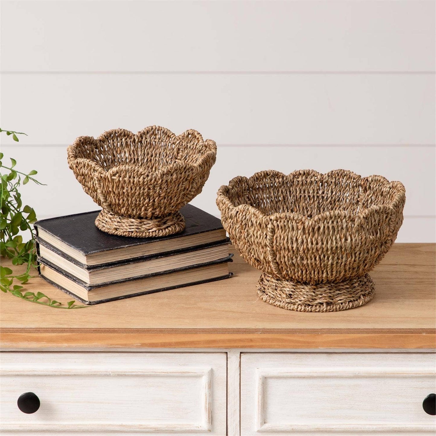 Audrey's - Scalloped Edge Seagrass Bowls (Set Of 02)